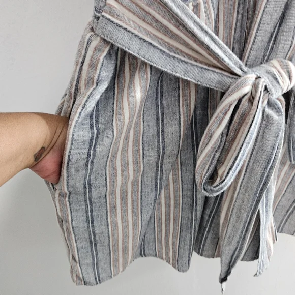 AMERICAN EAGLE Women's Striped Jumpsuit Romper Belted - Picture 7 of 14